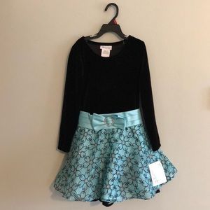 NWT girls size 7 Bonnie Jean long sleeve dress